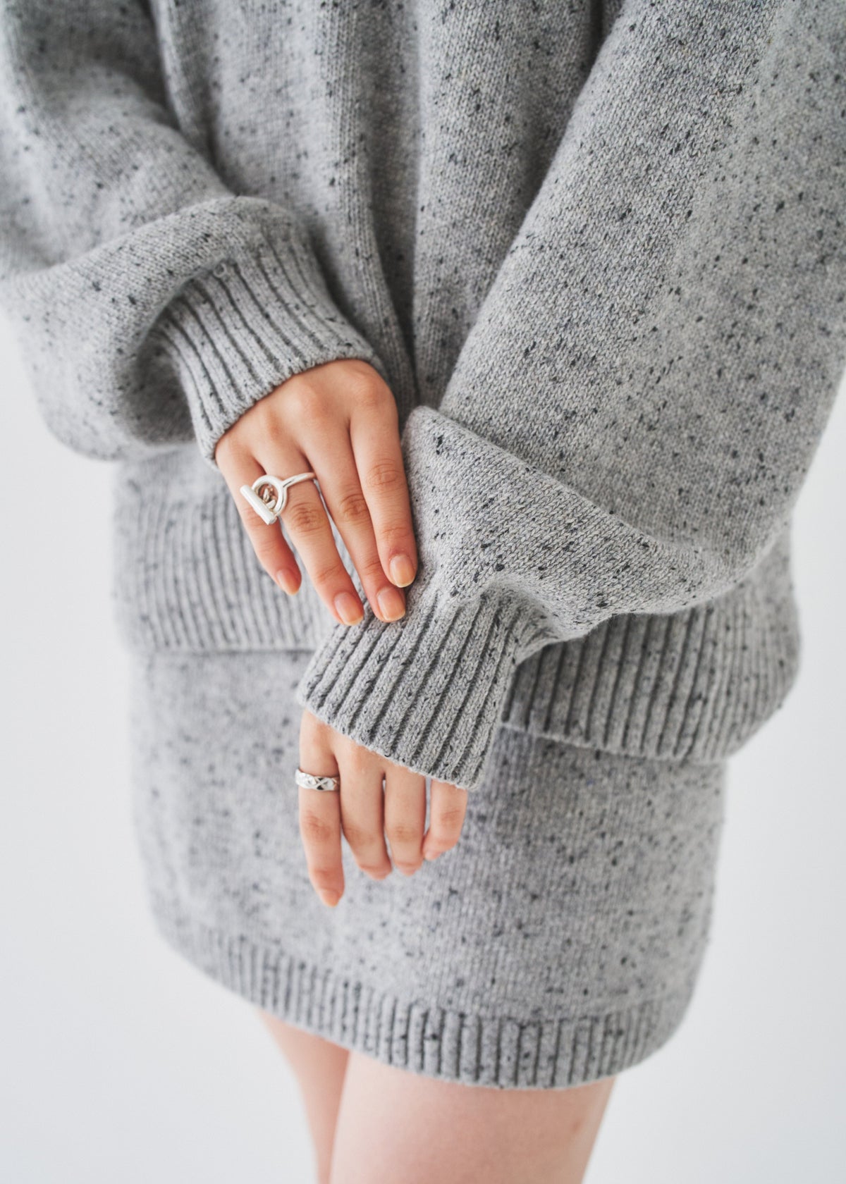 MODEL:170cm　COLOR:GRAY　SIZE:F