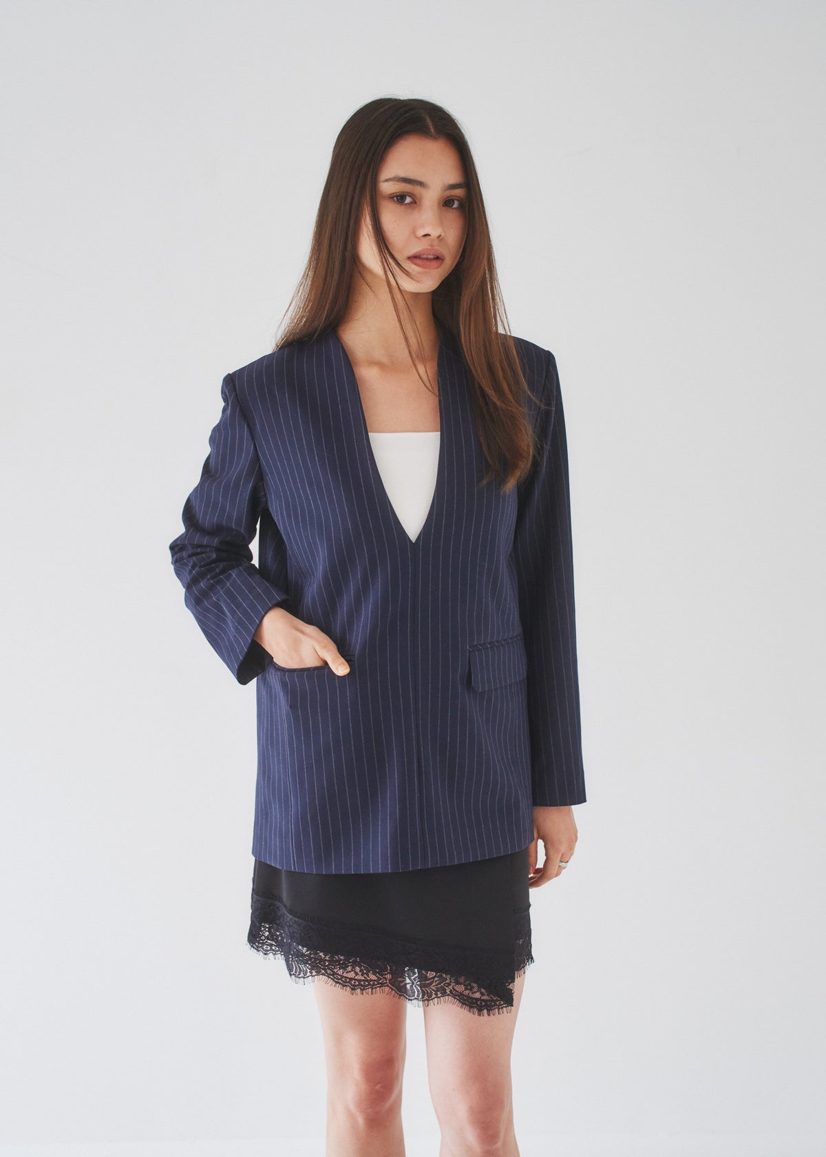 MODEL:170cm　COLOR:NAVY 　SIZE:F