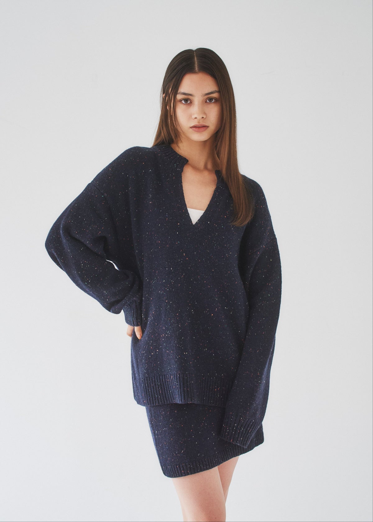 MODEL:170cm　COLOR:NAVY　SIZE:F