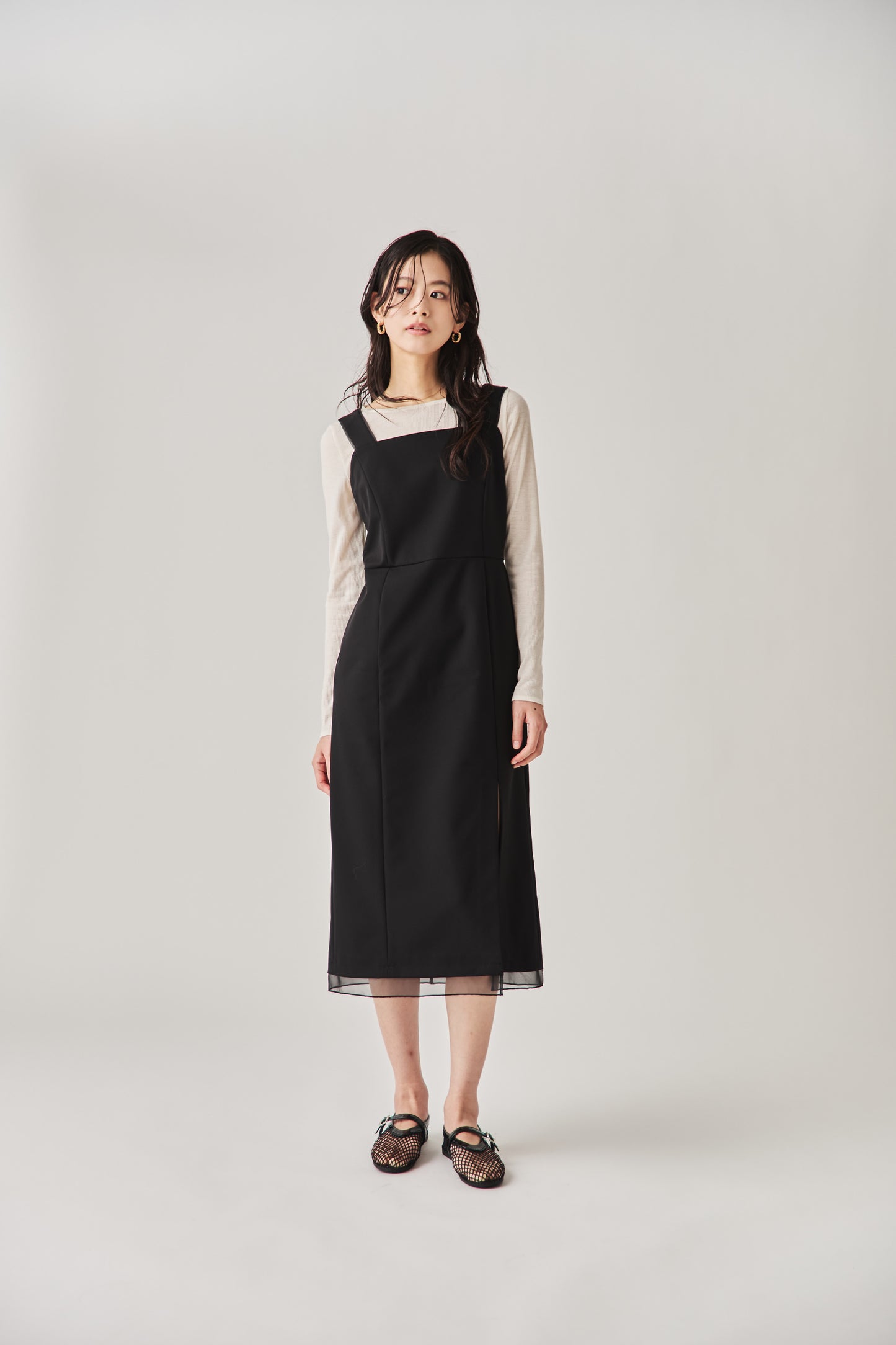 スリットワンピース