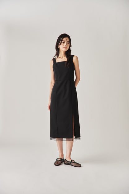 スリットワンピース