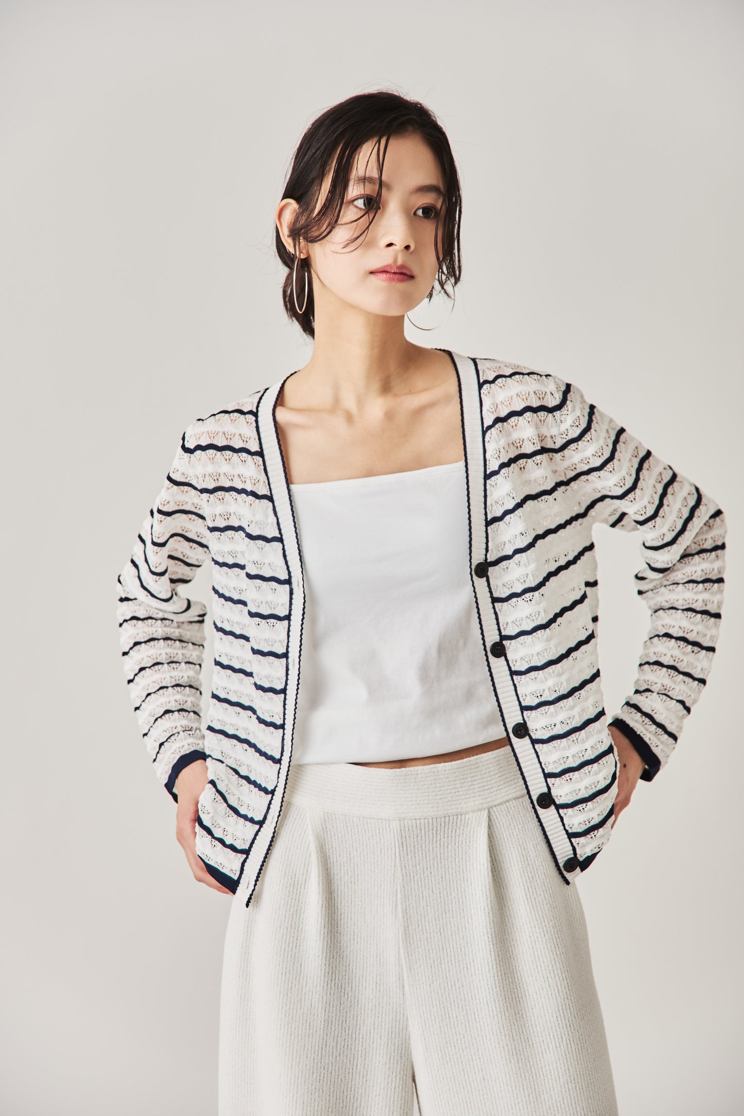 クロシェニットカーディガン