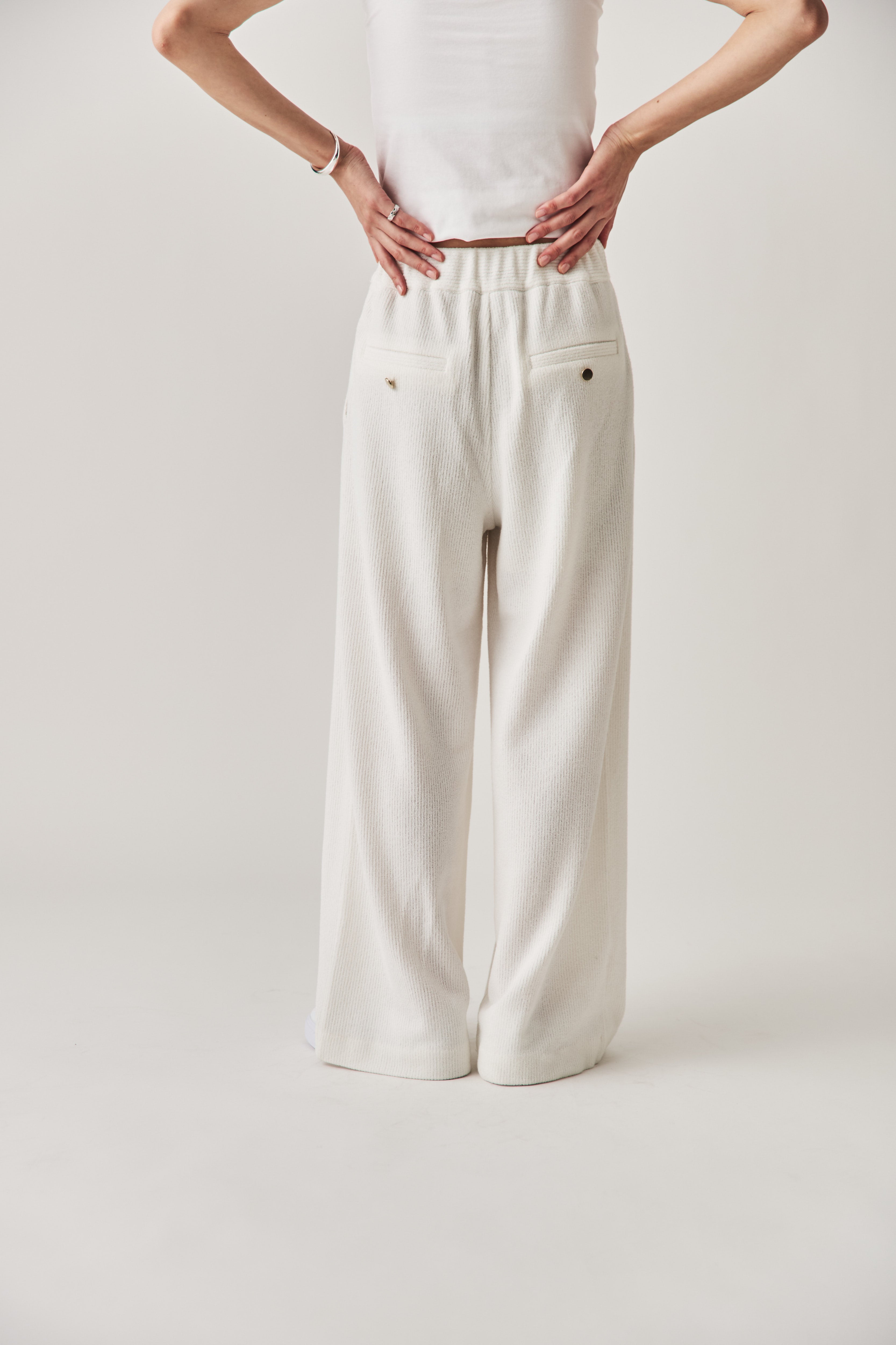 HAILEE 完売商品 モコパンツ ホワイト パイルパンツ – CONNSE