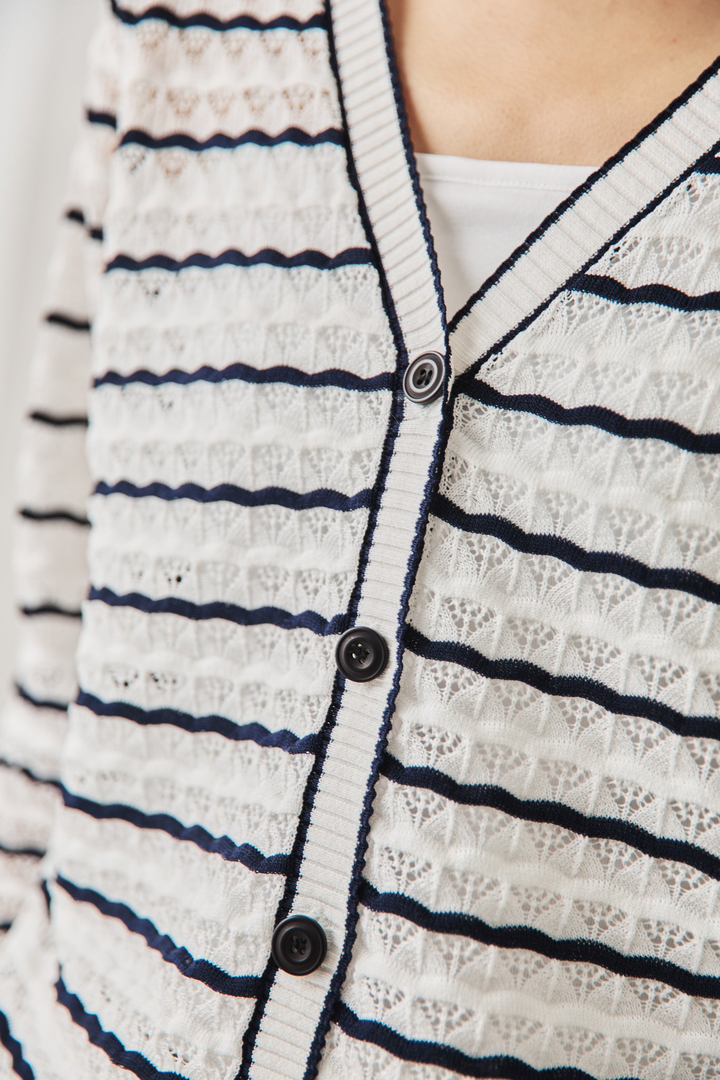 クロシェニットカーディガン