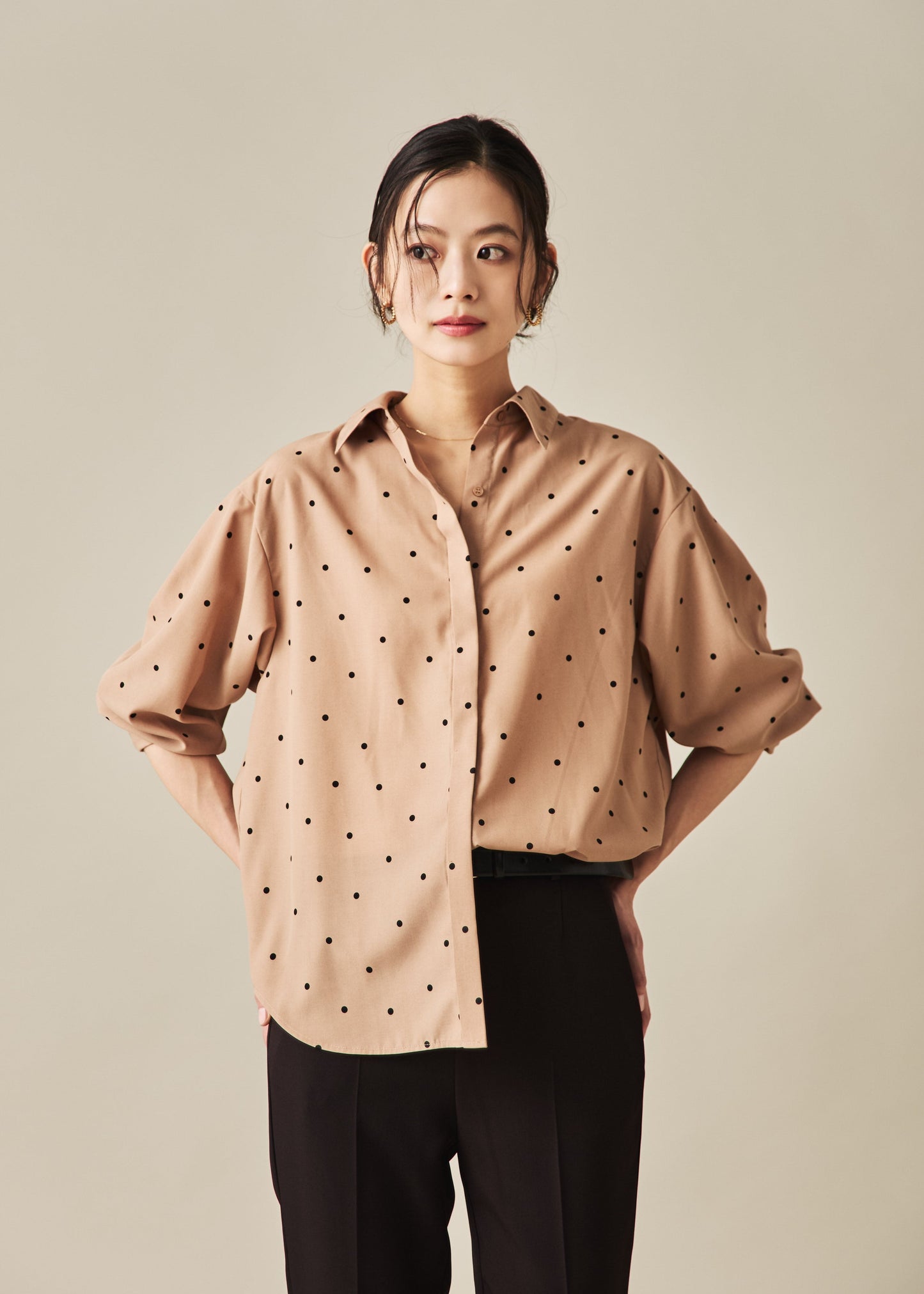 ノーリンクルドットシャツ