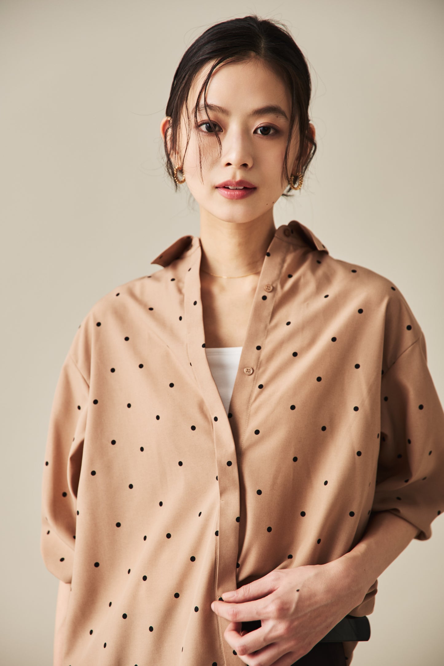 ノーリンクルドットシャツ