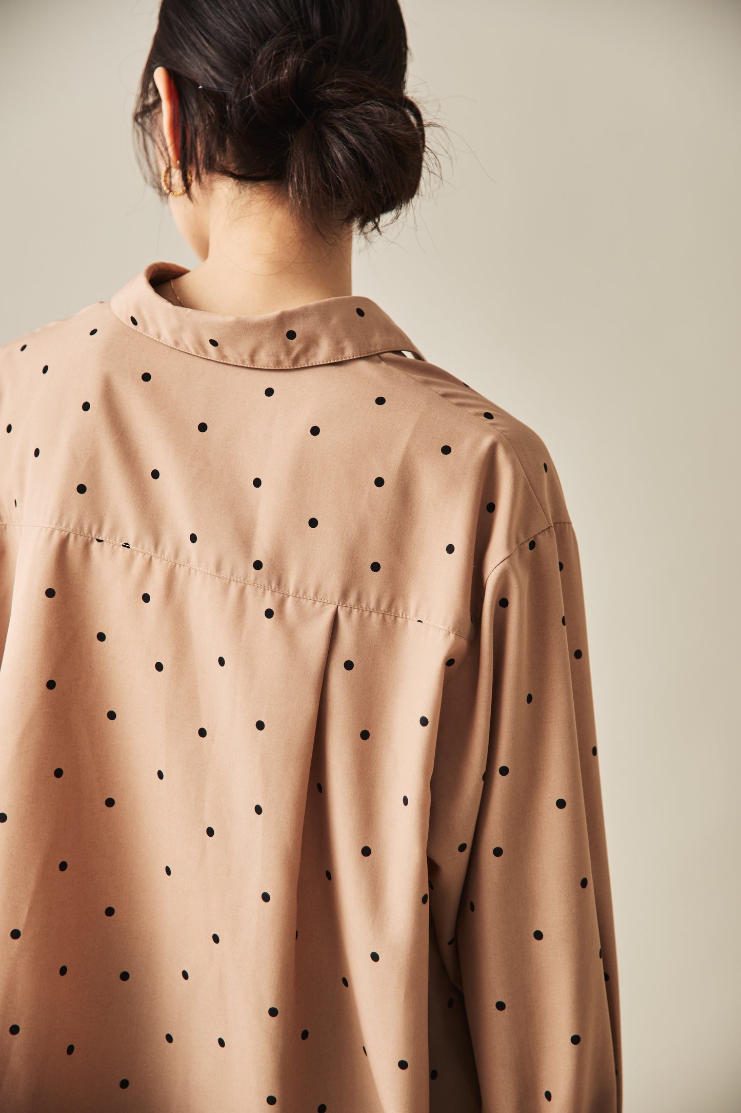 ノーリンクルドットシャツ