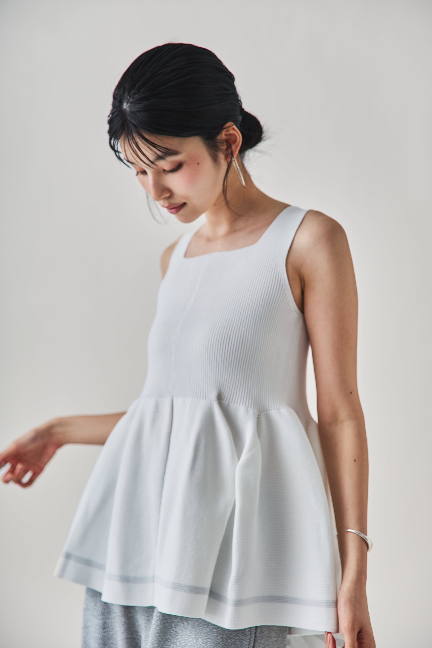 ラメラインチュニック 　
