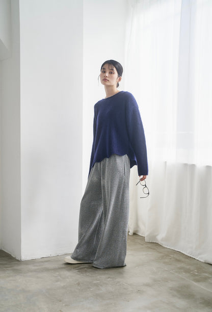 カシミア混アシンメトリースカラップニット