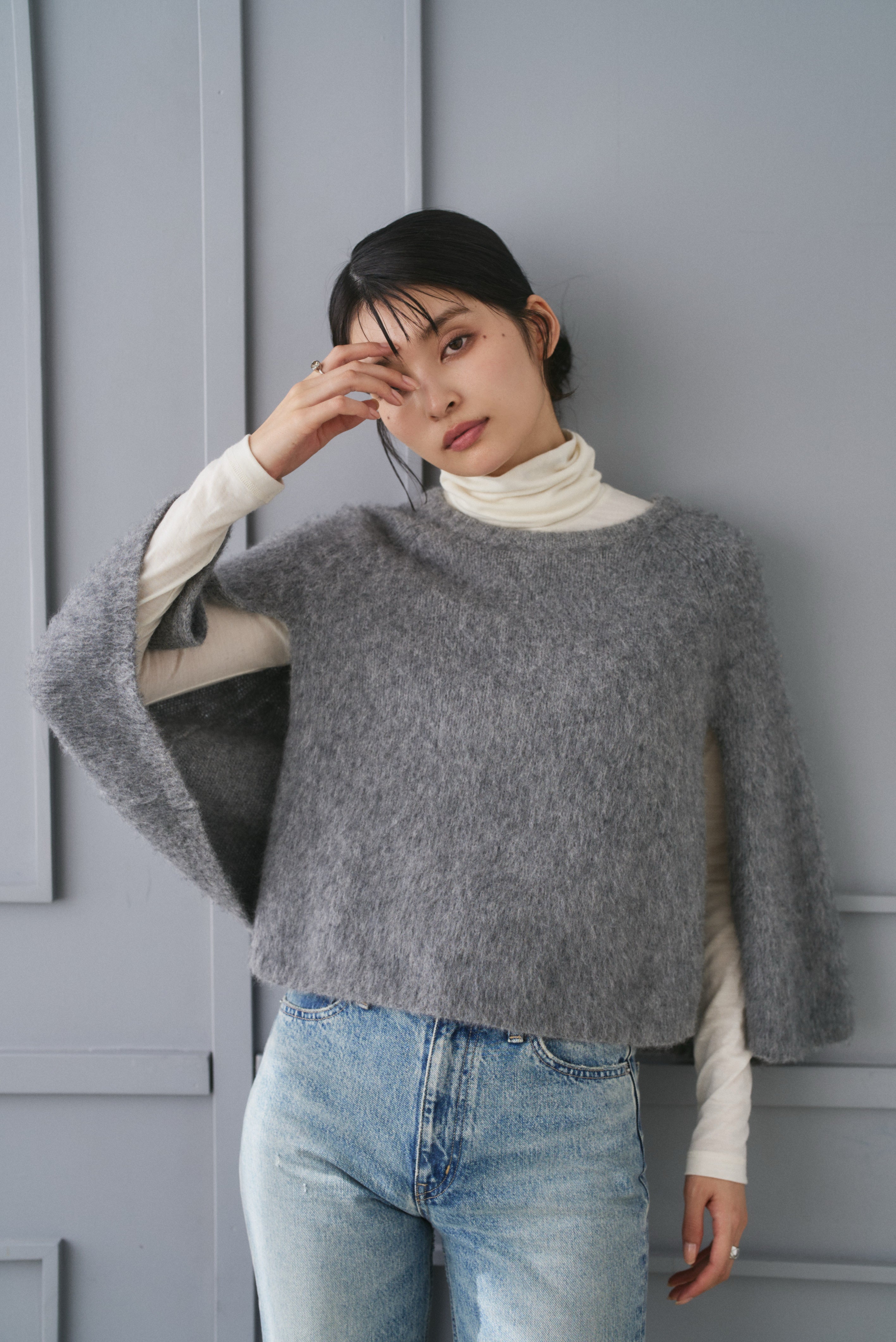 CONNSE フォックスファーケープポンチョ フォックスファーケープポンチョ – CONNSE