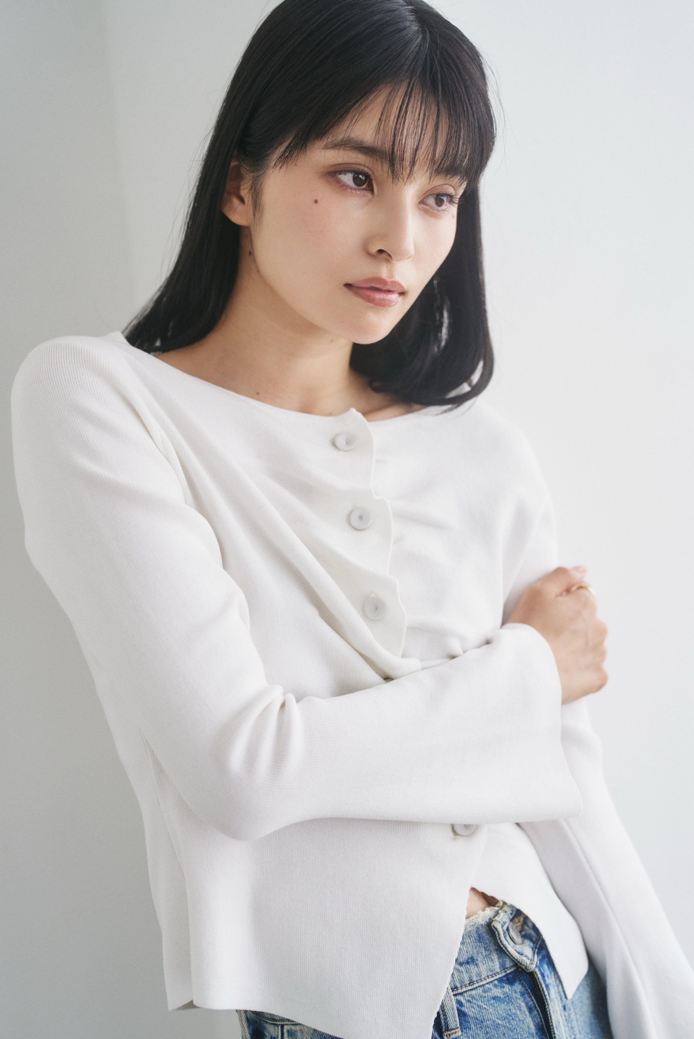 コンセ　新品タグ付CONNSE フロントタックギャザーニットトップス フロントタックギャザーニットトップス – CONNSE