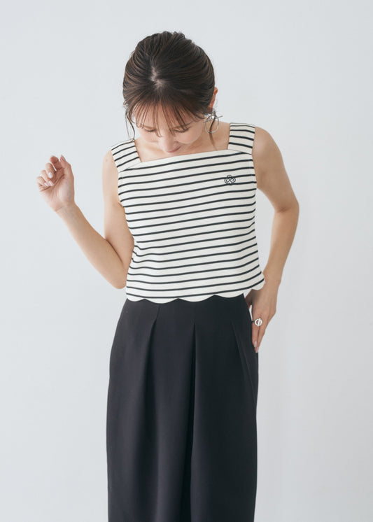 刺繍入りスカラップタンクトップ