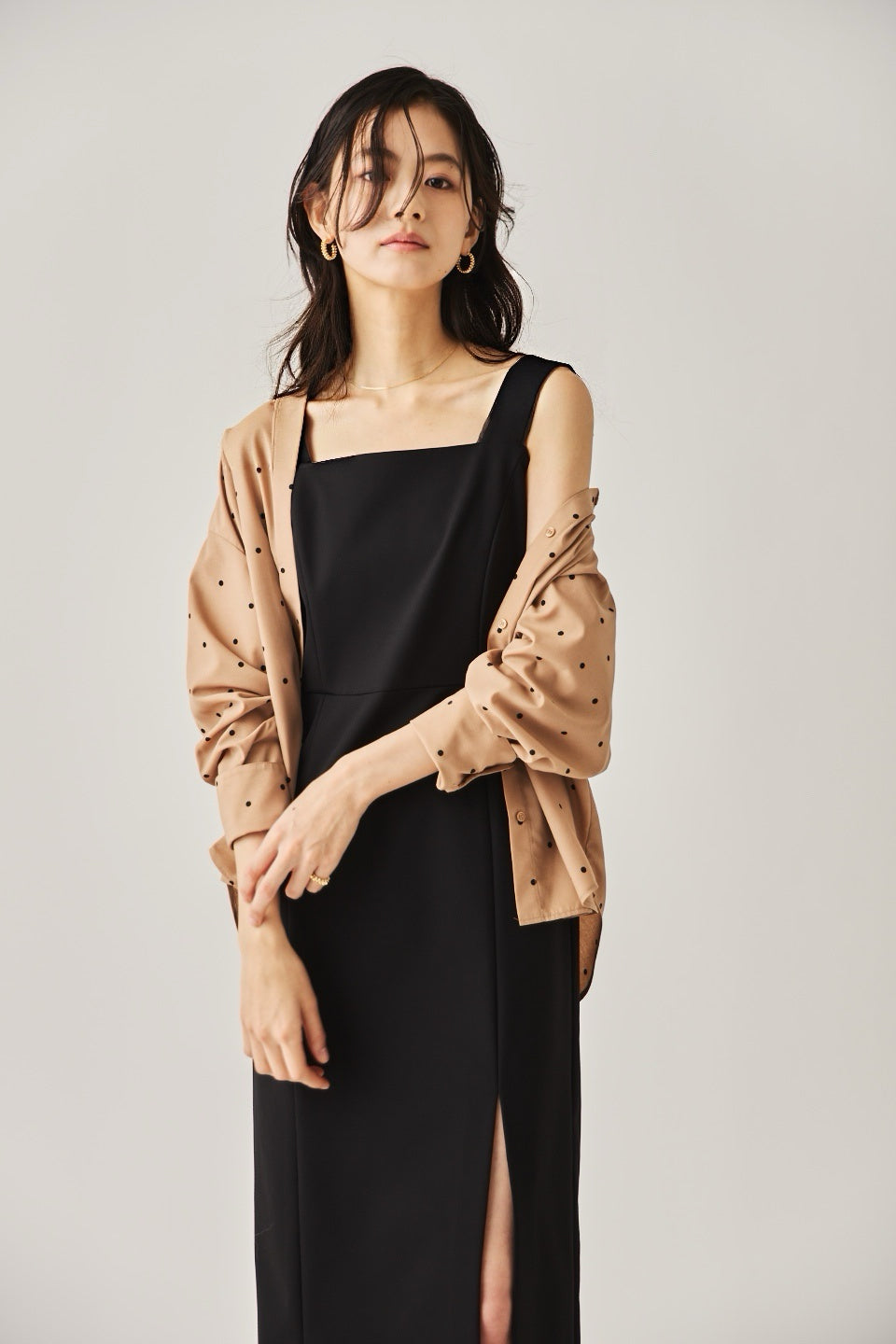 スリットワンピース