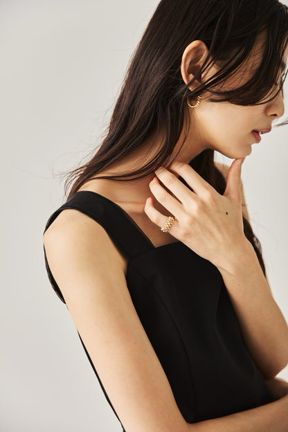 スリットワンピース