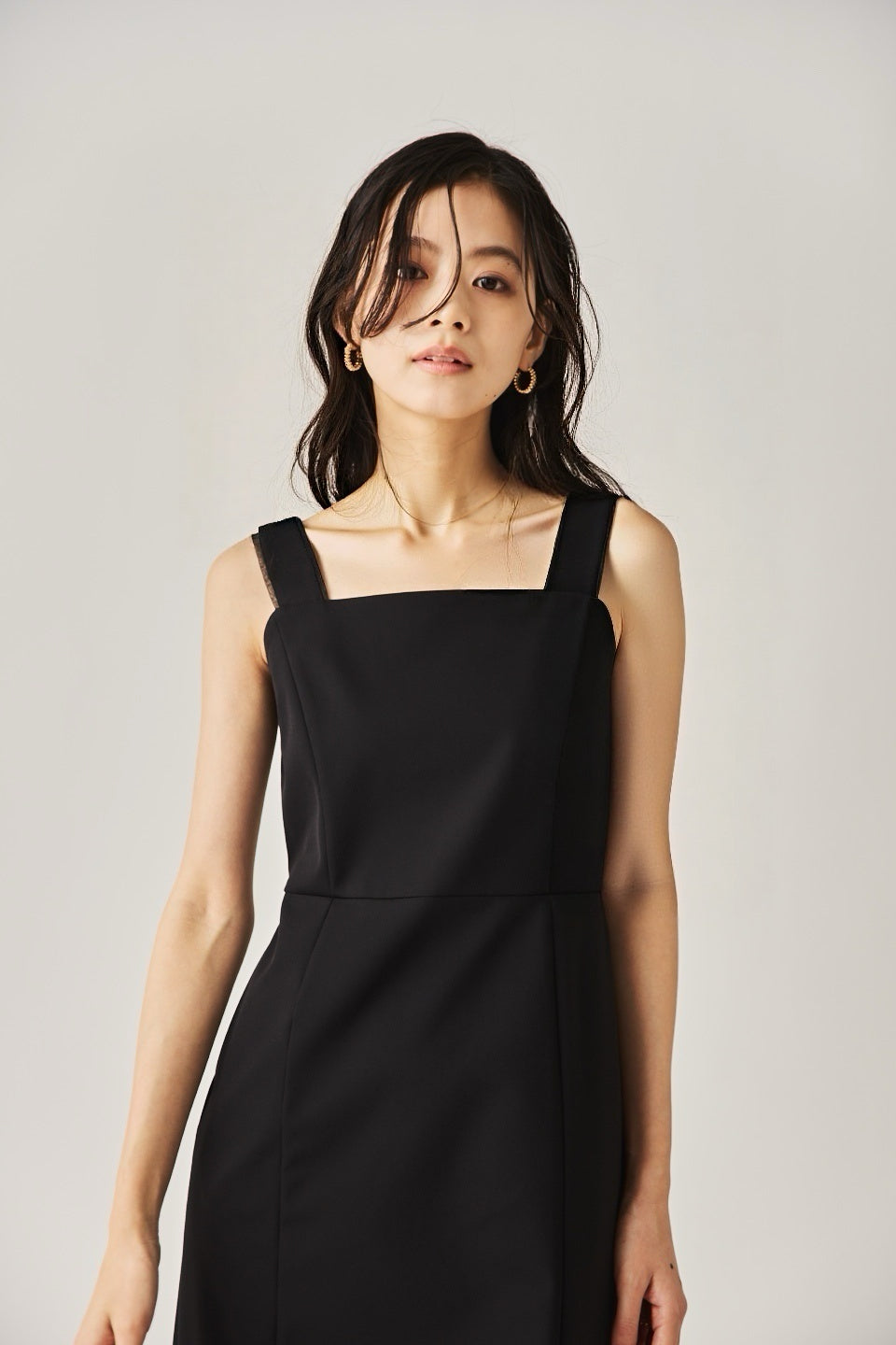 スリットワンピース